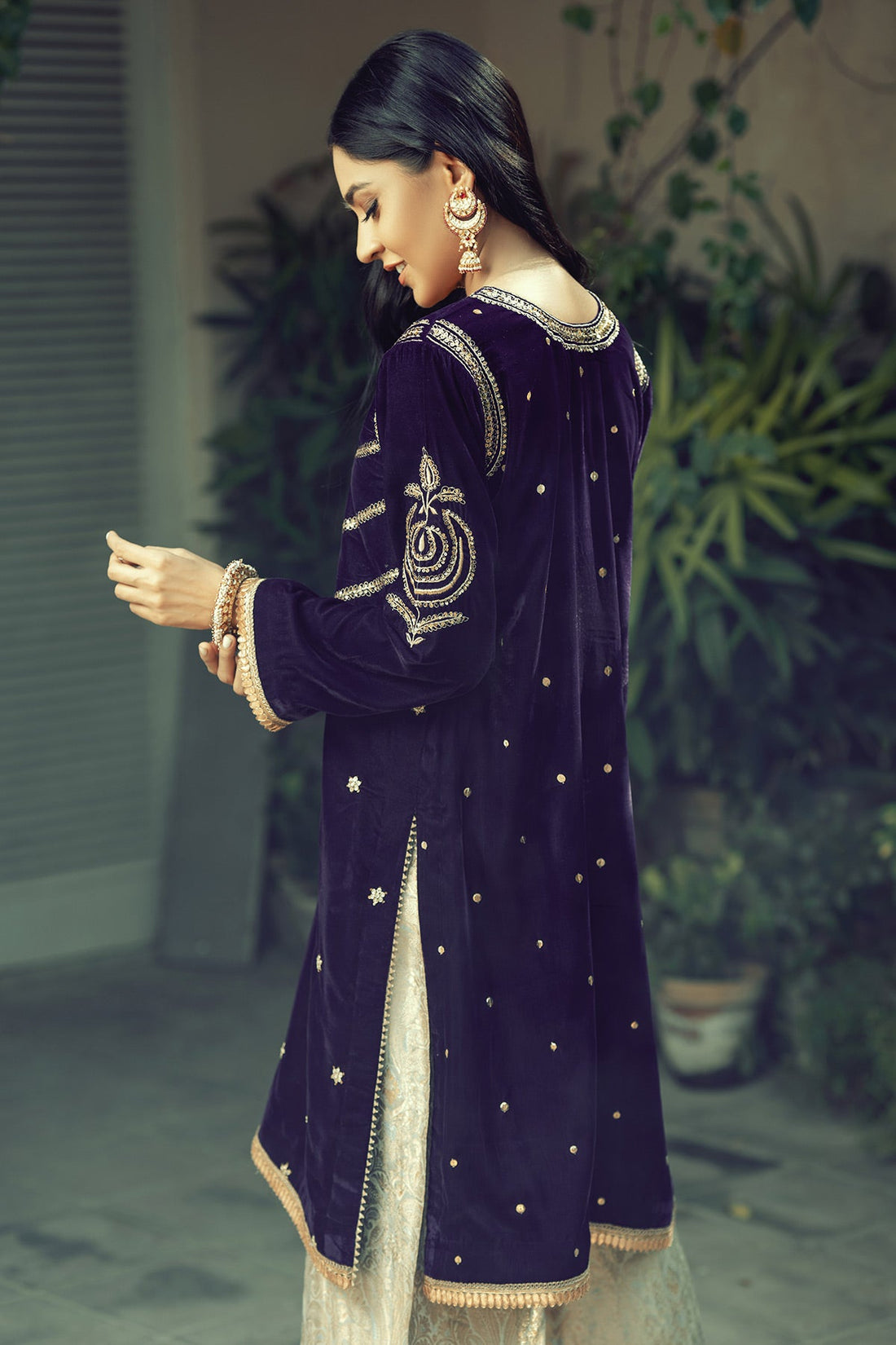 Annus Abrar | Semi Formals | AFSHANÃÂ¢-AMETHYST