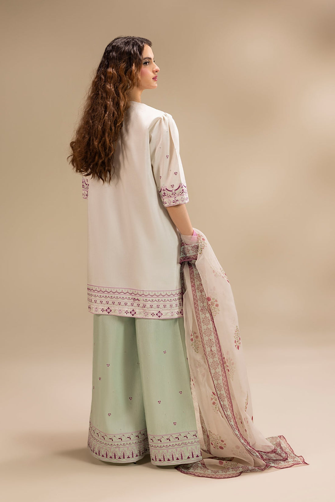 Erum Khan | Lillia Summer Edit | Pearl Blush