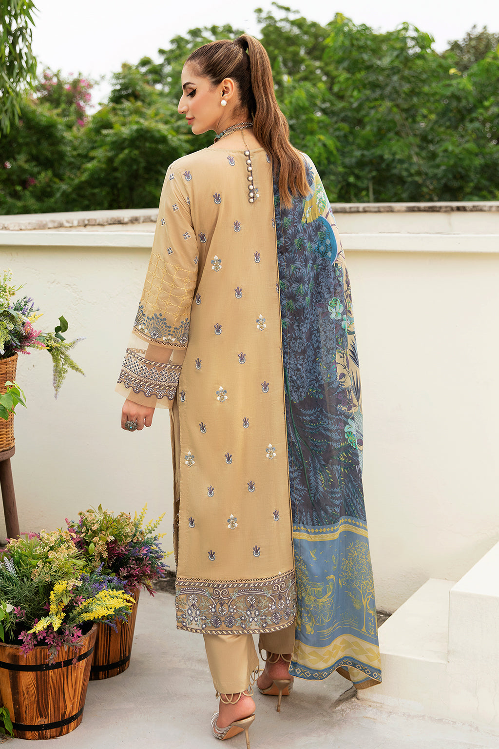 Ramsha | Riwayat Lawn Collection | Y-802