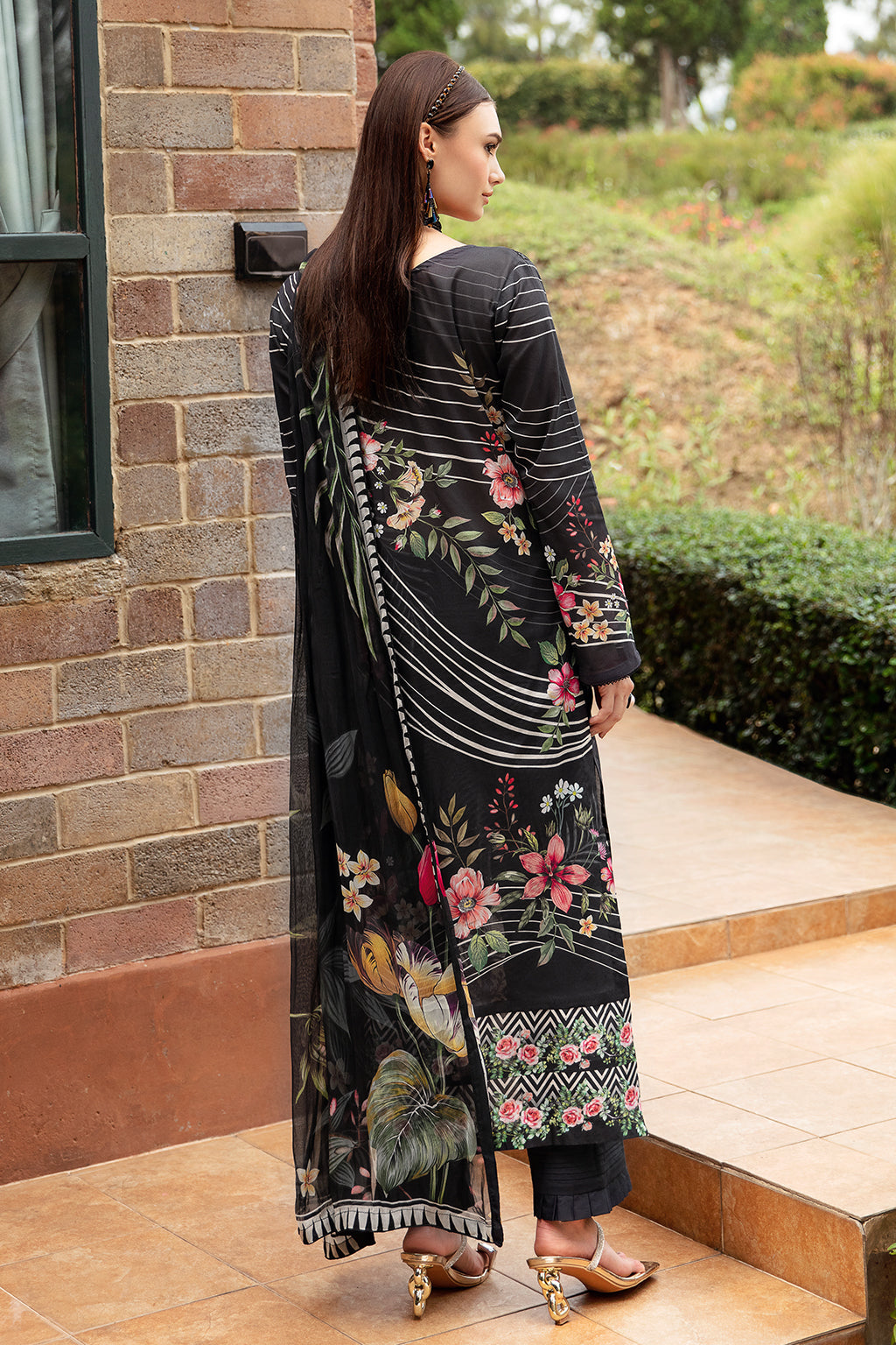 Ramsha | Riwayat Lawn Collection | Y-903
