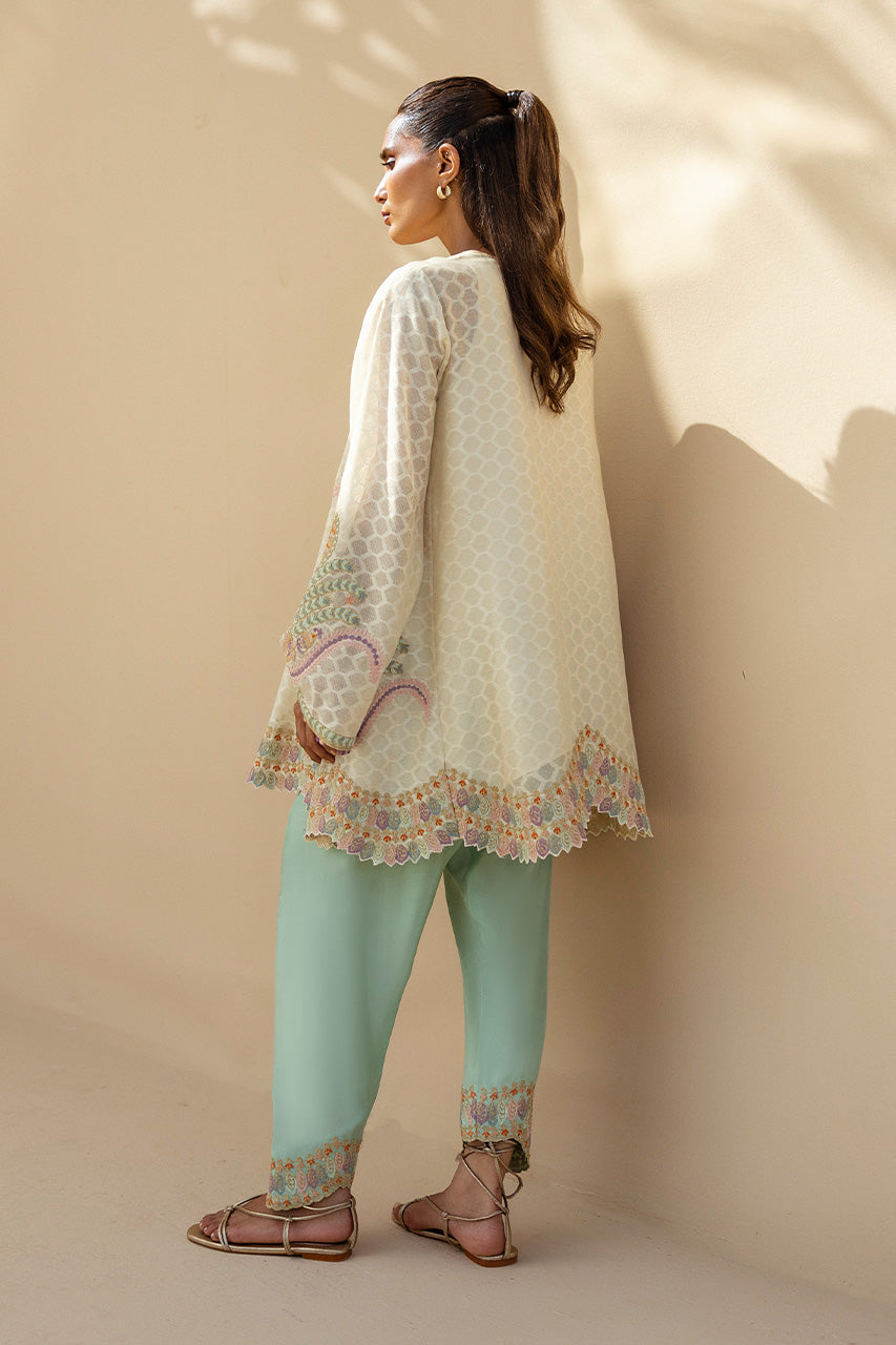 Sania Maskatiya | Samara Luxe 25 | Vana