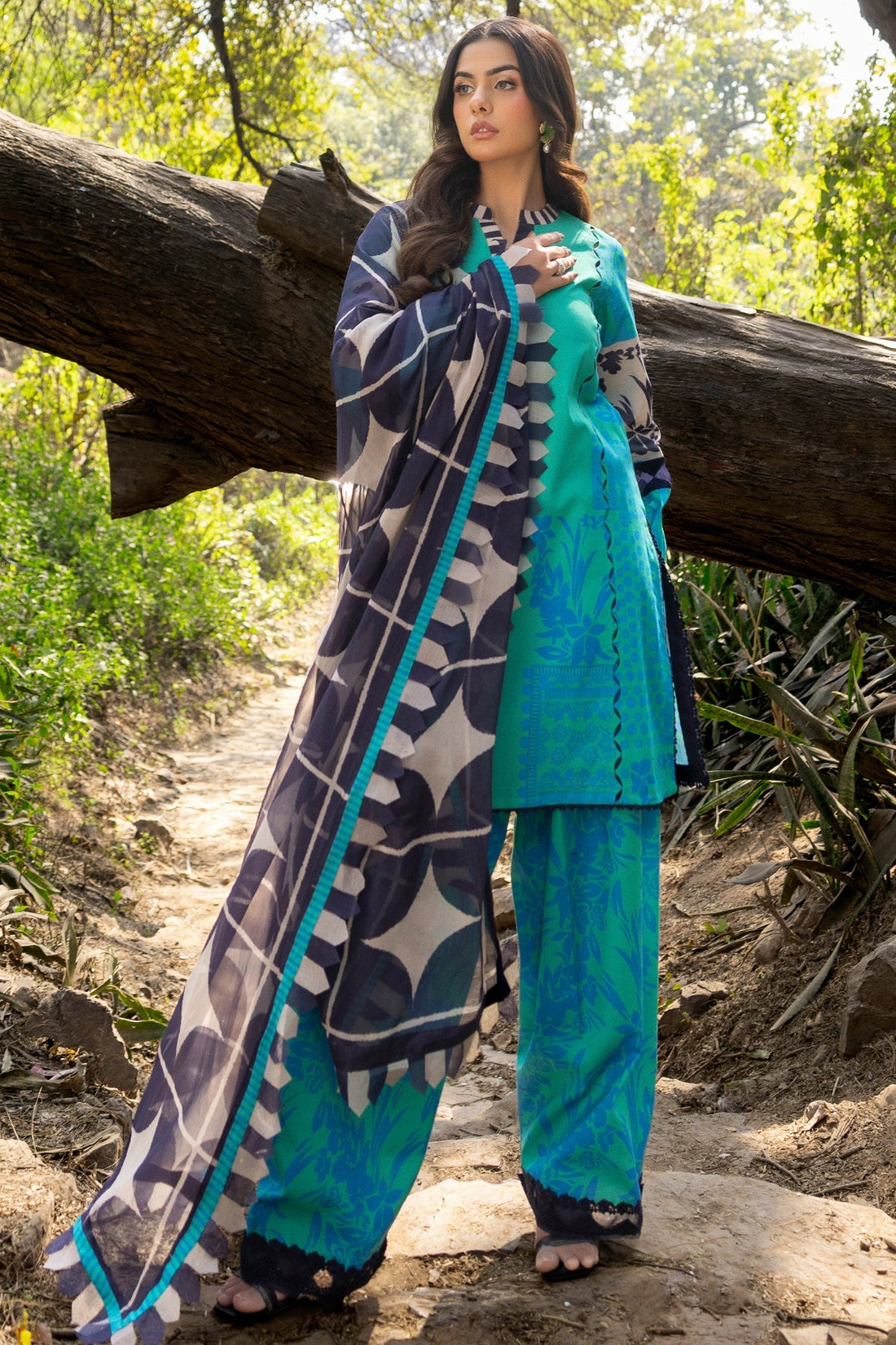 Charizma | C prints Lawn | CP5-17