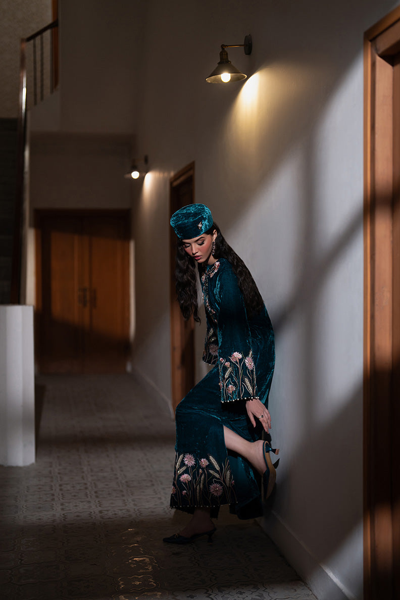 Caia | Luxury Velvet Edit 25 | Twilight custom