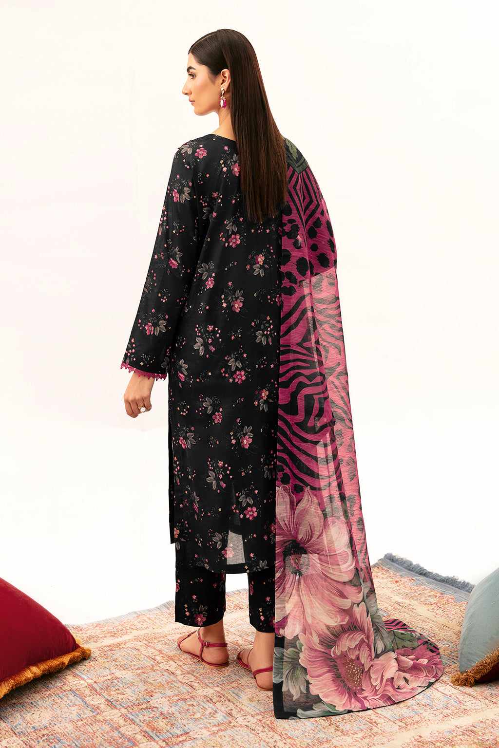 Afsanah | Ready to Wear | Majestic Black AP-01