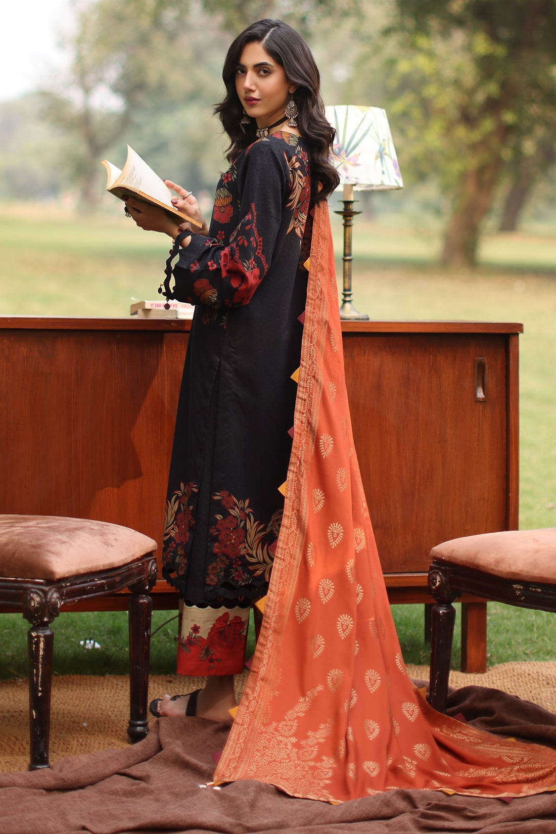 Charizma | Signature C Print | SPW4-08