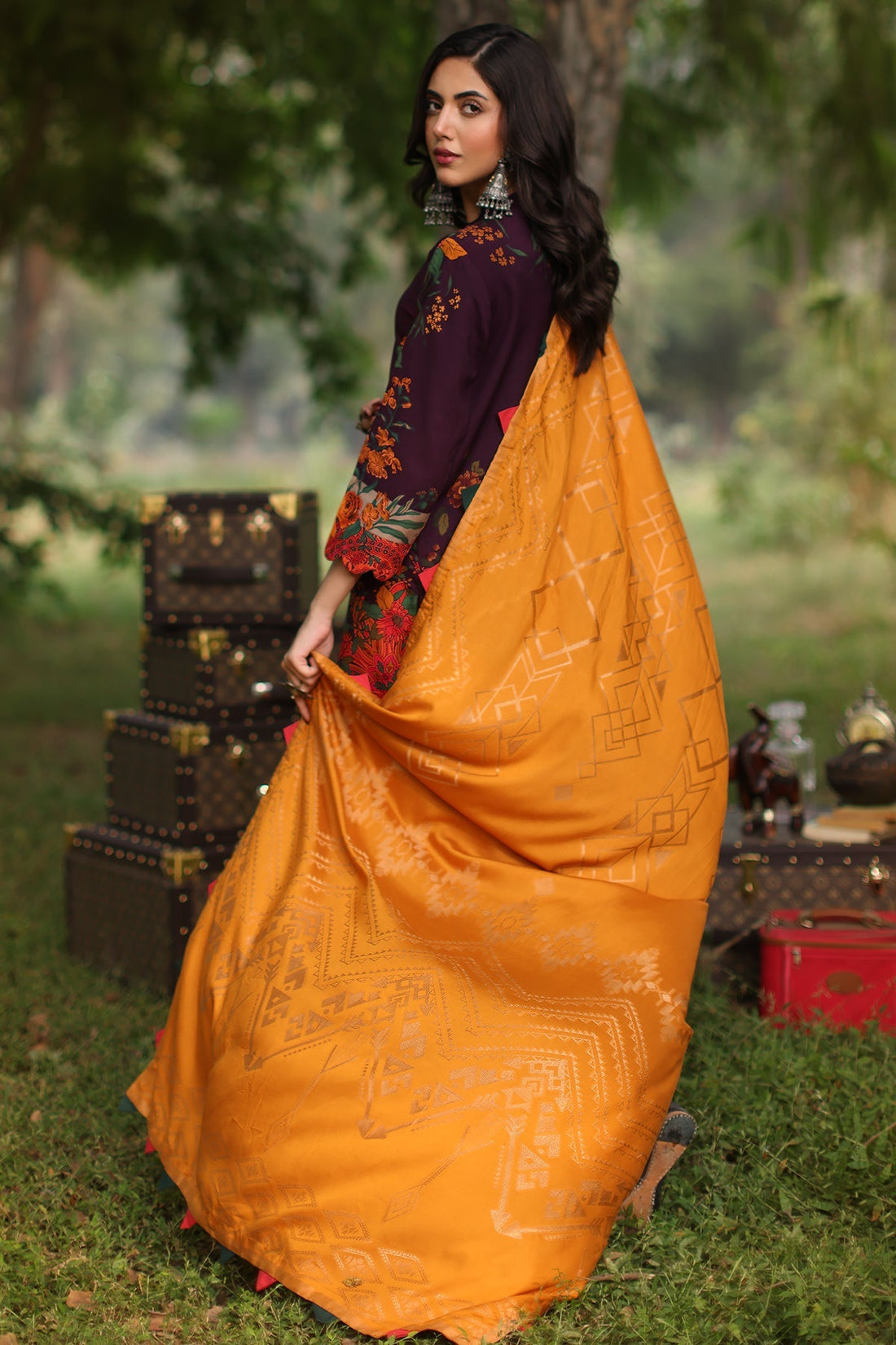 Charizma | Signature C Print | SPW4-01