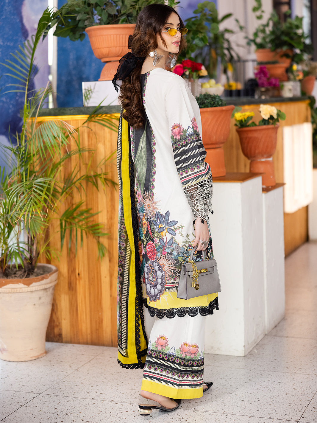 Mahnur | After Hours Luxury Lawn 25 | ChitChat Charm