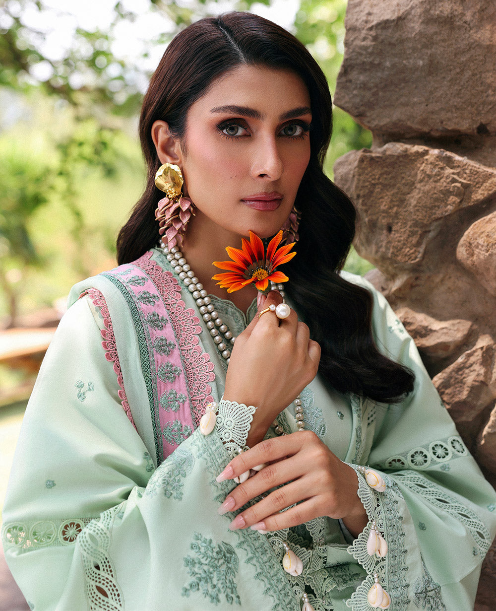 Republic Womenswear | Talia Luxury Lawn 25 | D4-A - Zayli