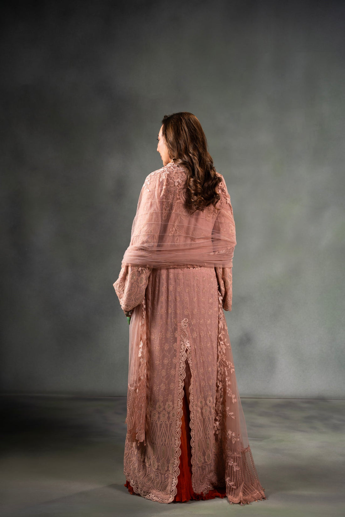 Nilofer Shahid | Mihrimah Formals | Zeneyp