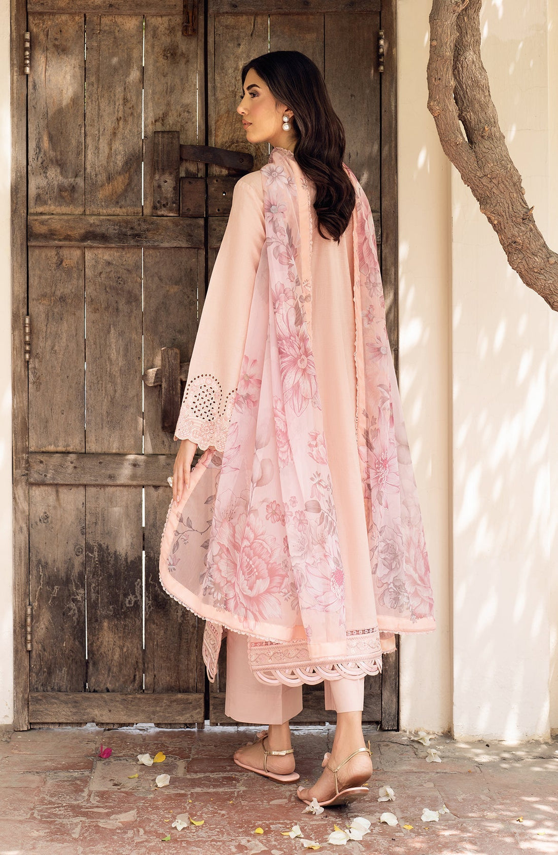 Zarif | Nura Textured Lawn 25 | VIYANA