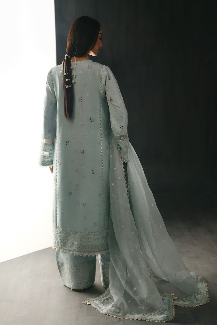 Nyra | Silk Pret A Porter 25 | Avisa