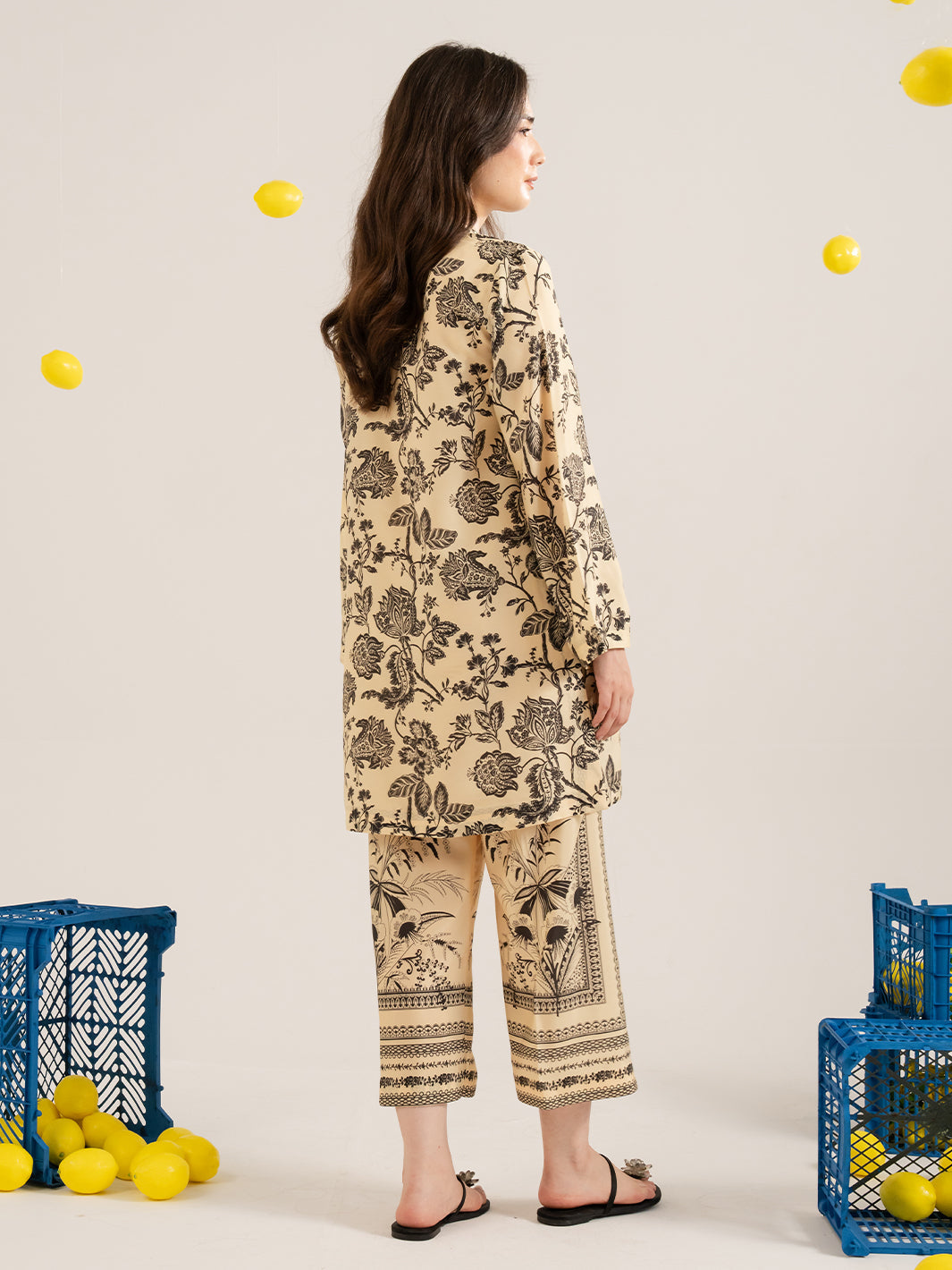 Izel | Sunset street Pret | GLOW