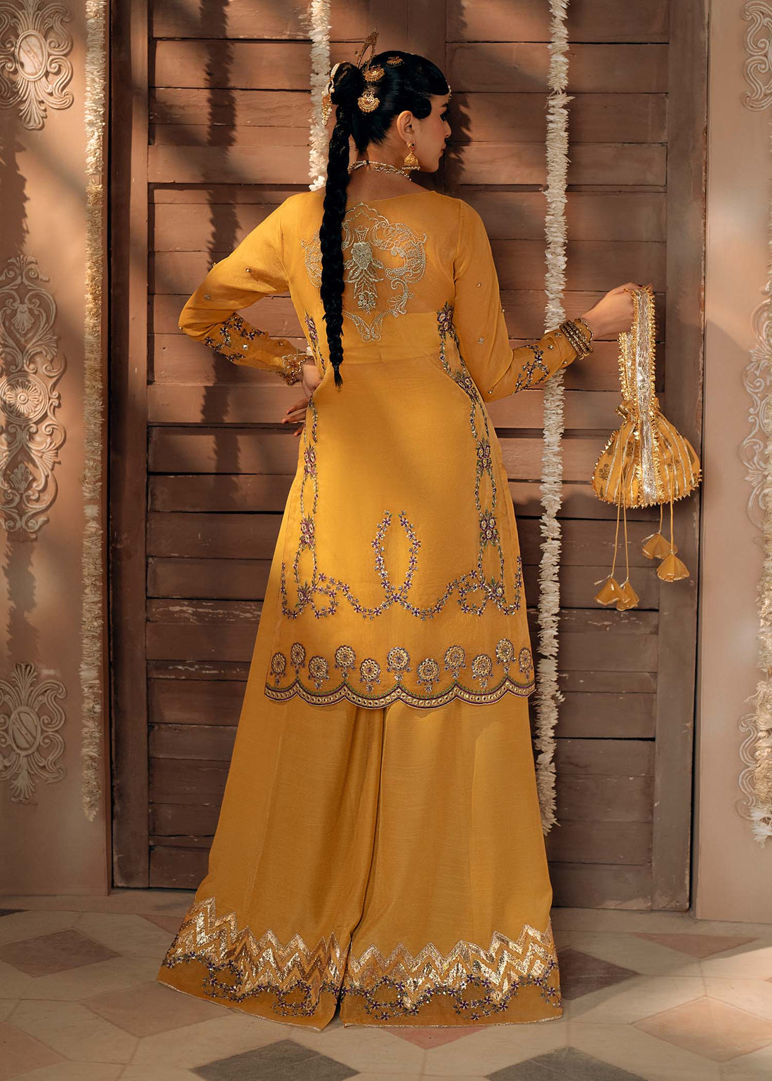 Fozia Khalid | Chamakh Dhamakh Wedding Festivity | Mayun