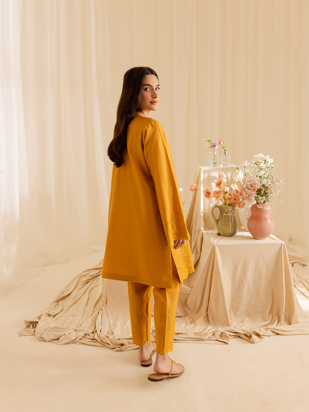 Mahnur | Petal Whispers Lawn Pret | Magnolia