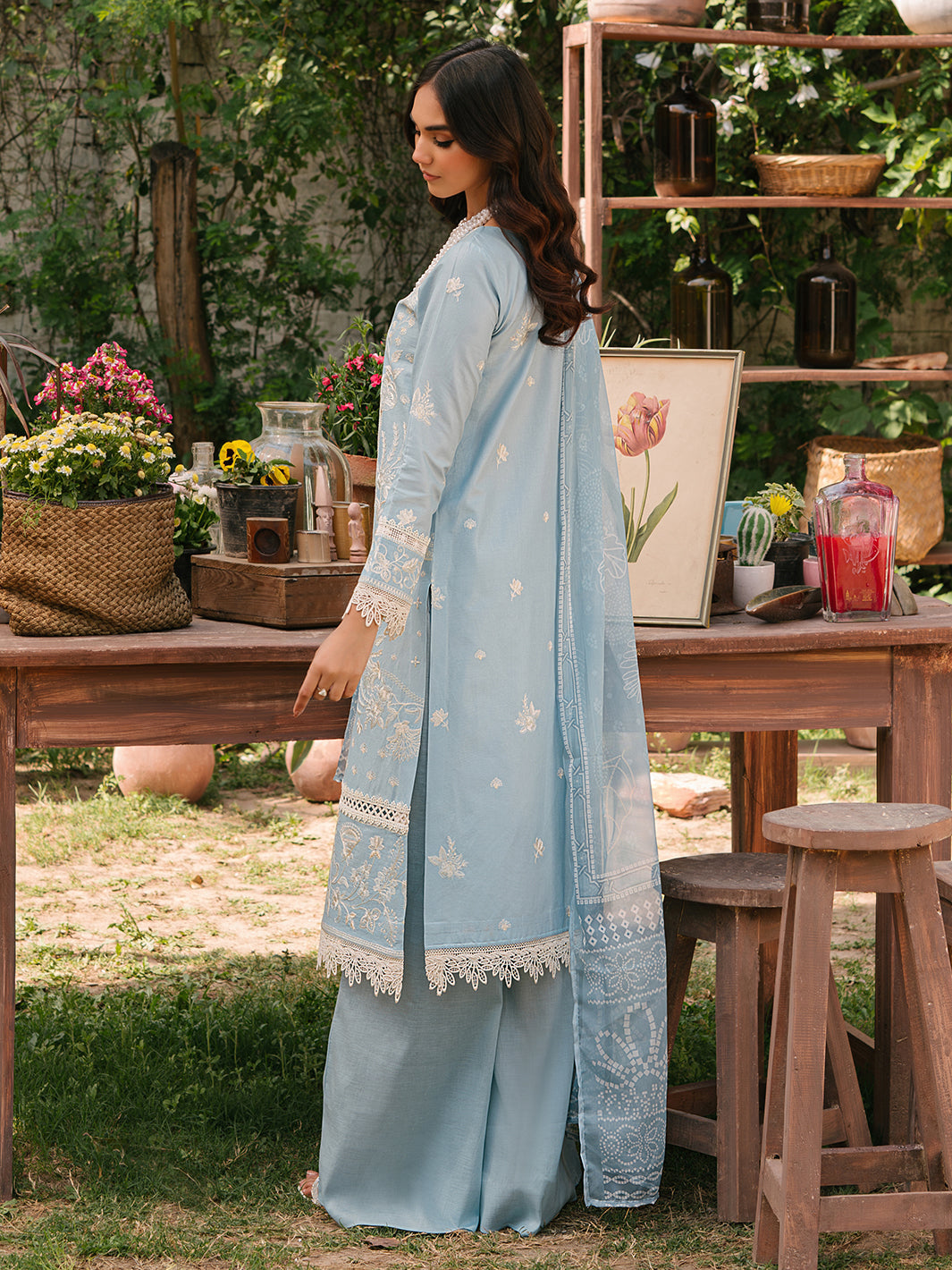Mahnur | Masakali Luxury Lawn 24 | MK 02 - A