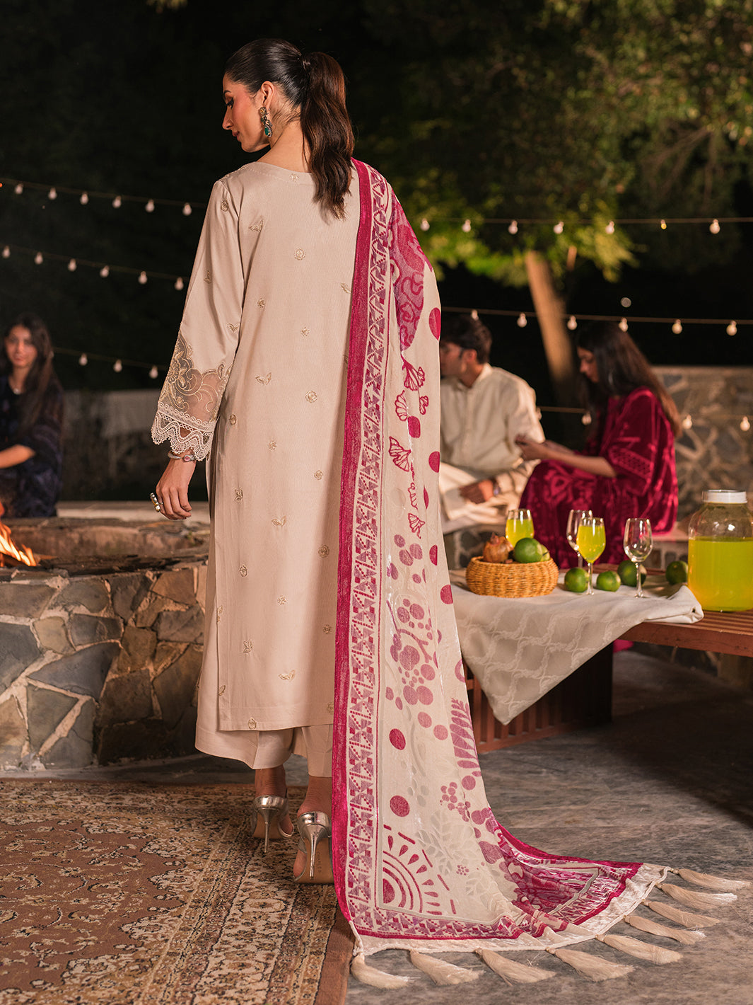 Mahnur | Nazakat Luxury Winter | VELIS