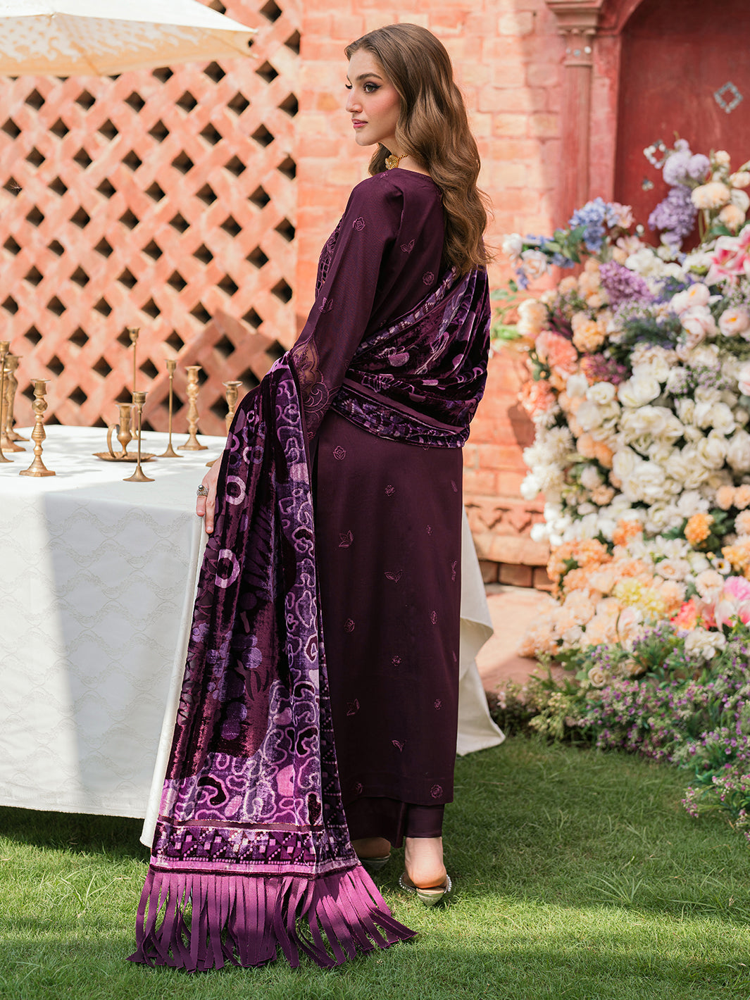 Mahnur | Nazakat Luxury Winter | ZARAE