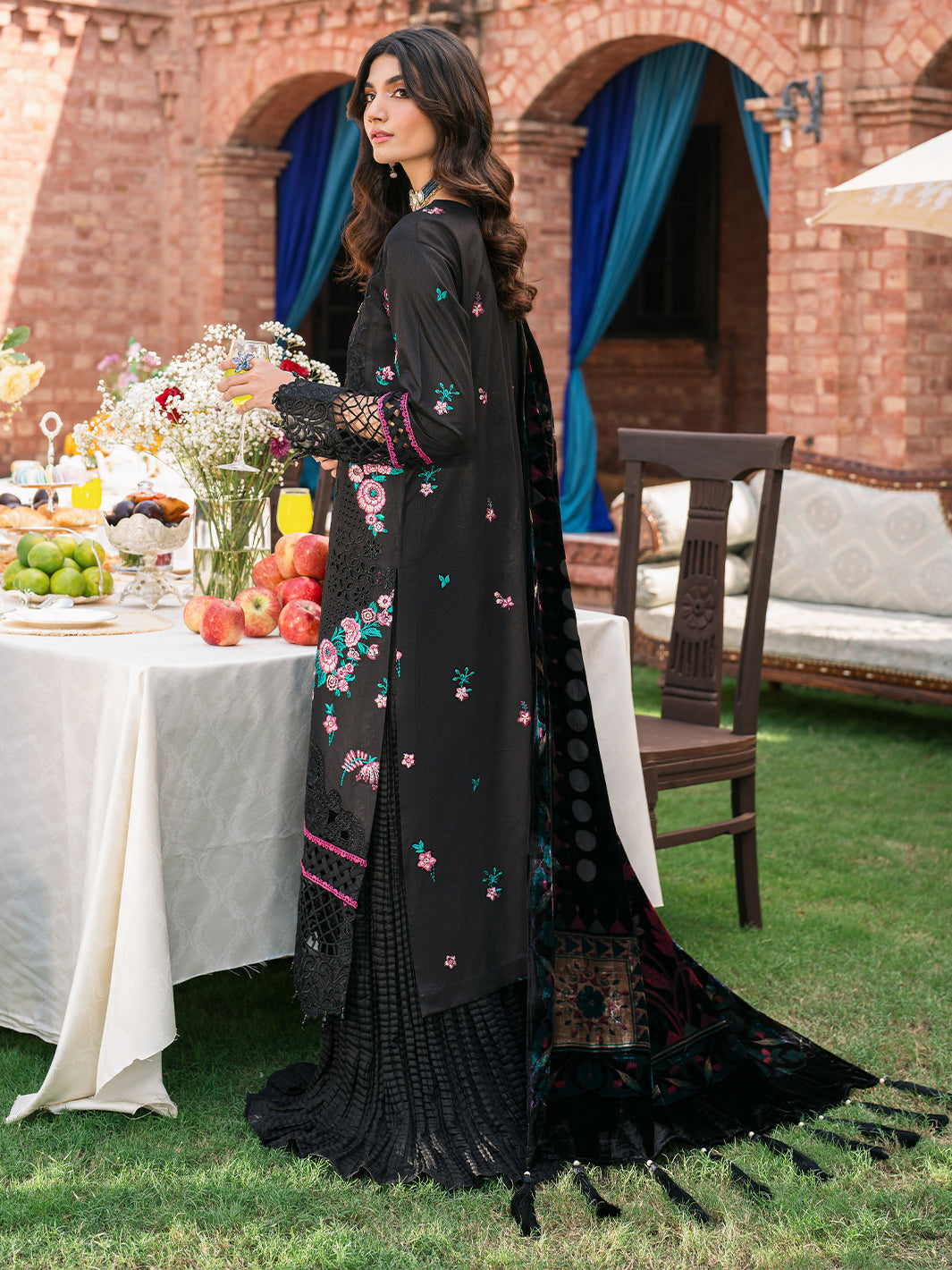 Mahnur | Nazakat Luxury Winter | TALIA