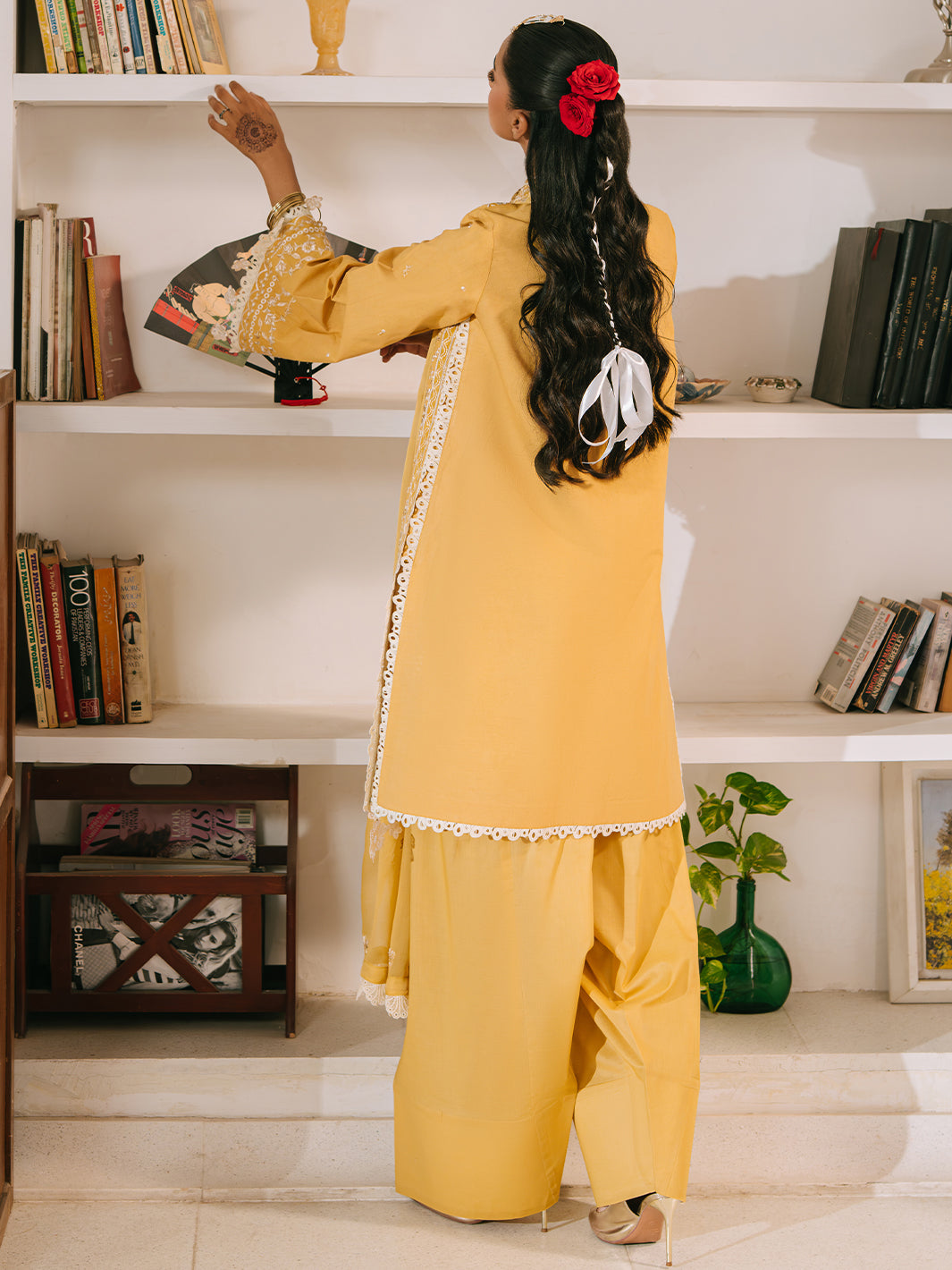 Mahnur | Shanaya Luxury Lawn 25 | Zunaira