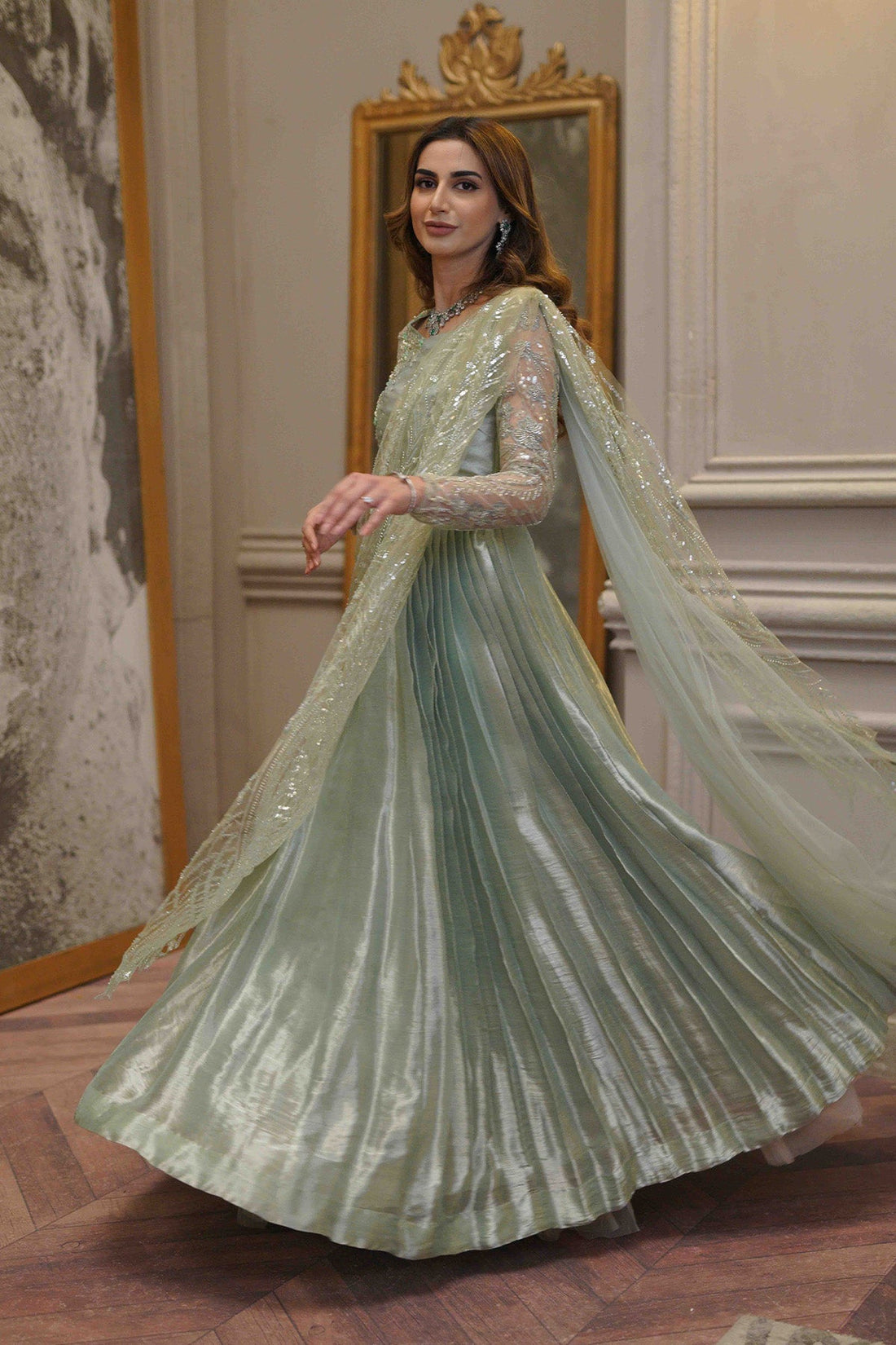 Tabyaa | Luxury Formals | Mia