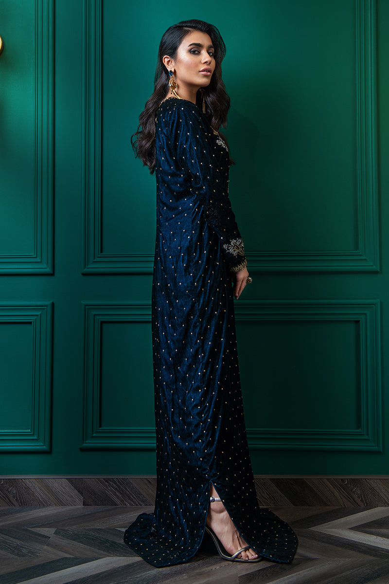 Wardha Saleem | Velvets Winter Fall 24 | Shikar Gah 2