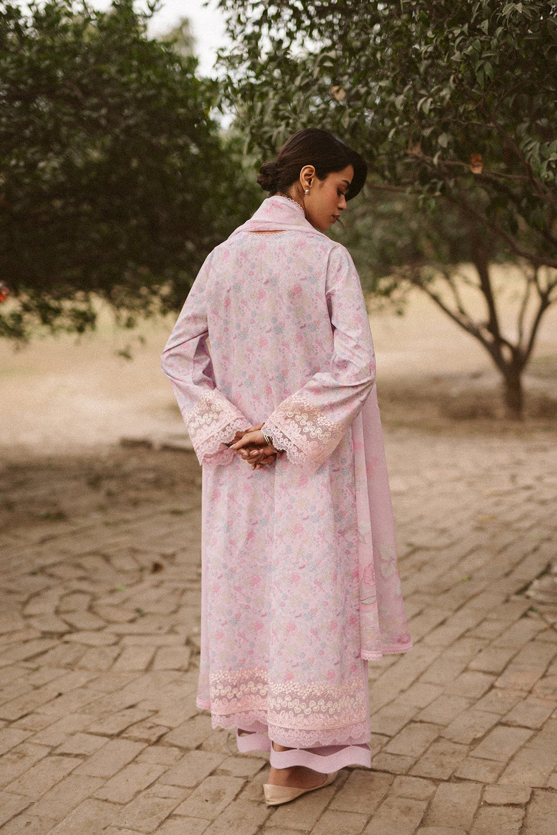 Ayzel | The Bare Minimum | Selis