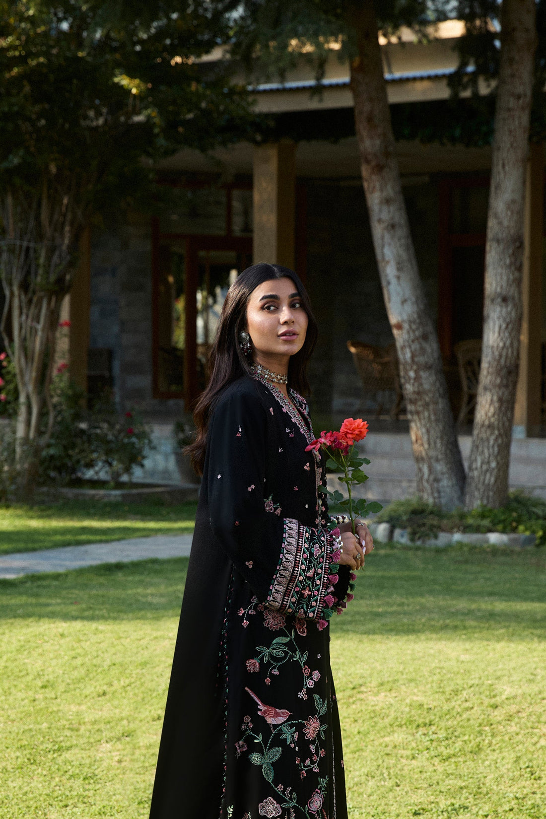 Zaha | Winter 2024 | NAYAB (ZW24-09)