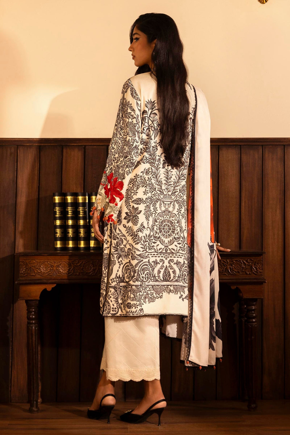 Sana Safinaz | Muzlin Winter 2024 | M243-019A-3DB