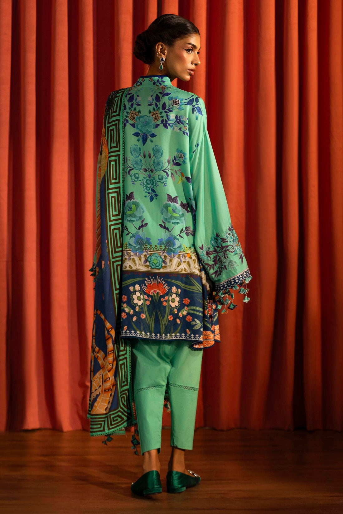 Sana Safinaz | Muzlin Winter 2024 | M243-022A-3DB