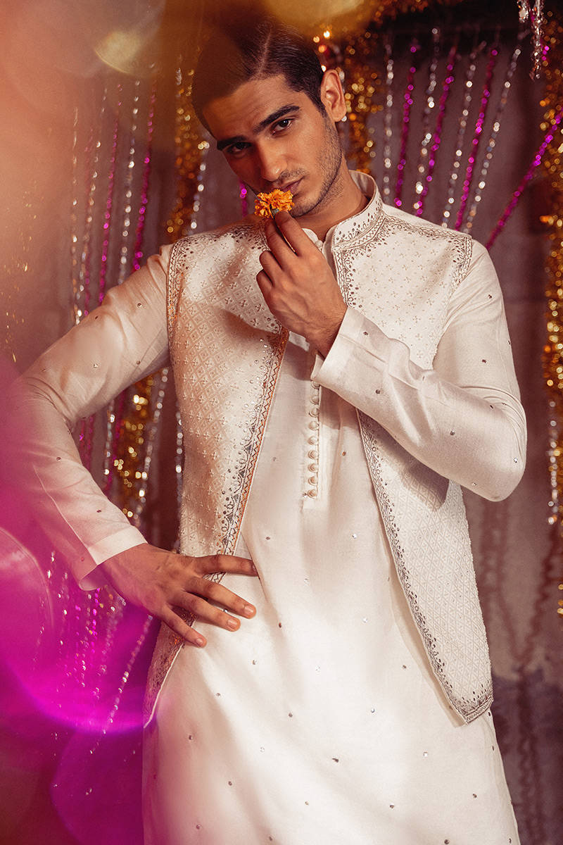 Pakistani Menswear | MNR-SHAHBALA