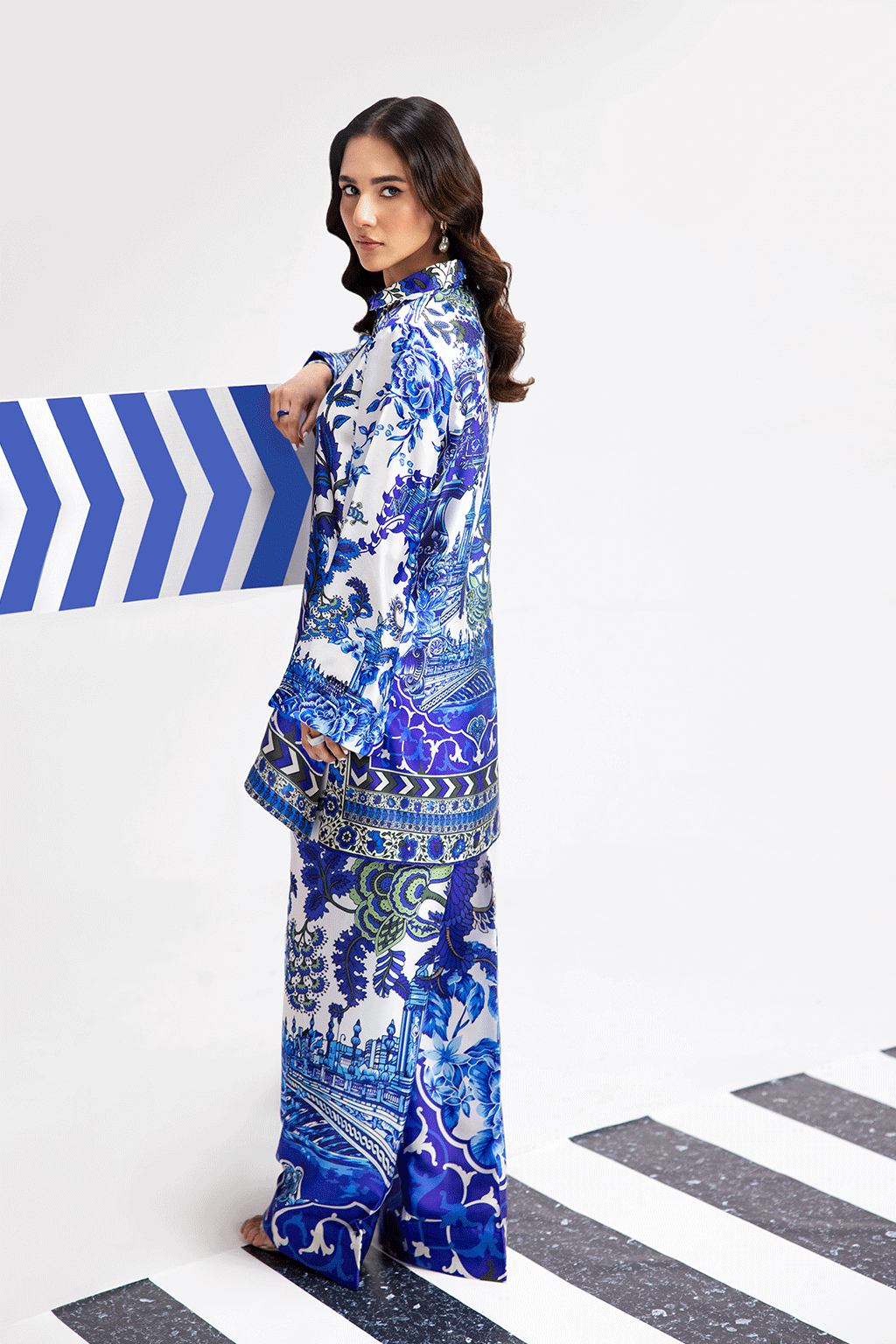 Afsanah | The Print Edit | OCHRE BLOOM AP-104